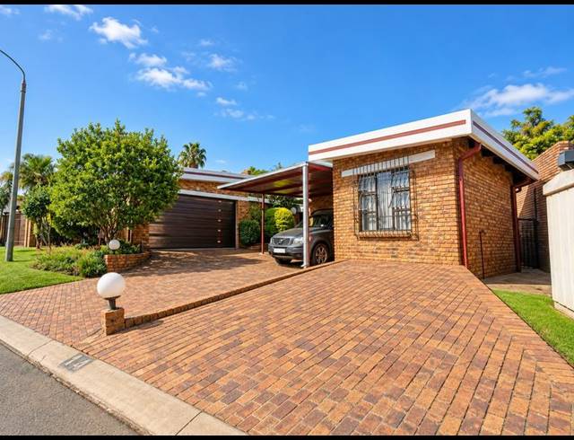 5 BEDROOM HOUSE FOR SALE IN SUNWARD PARK